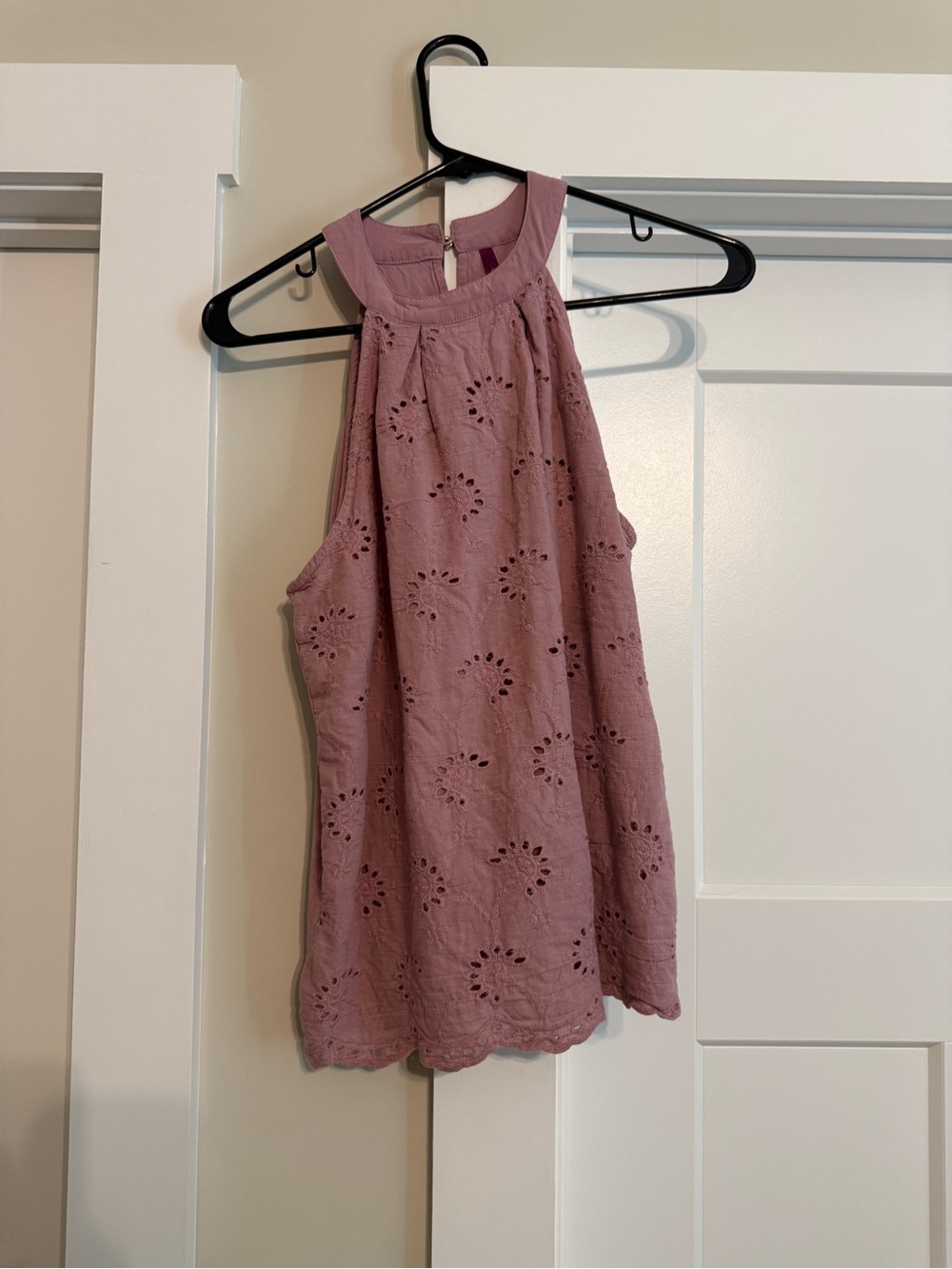Women’s Mauve Eyelet Halter Top